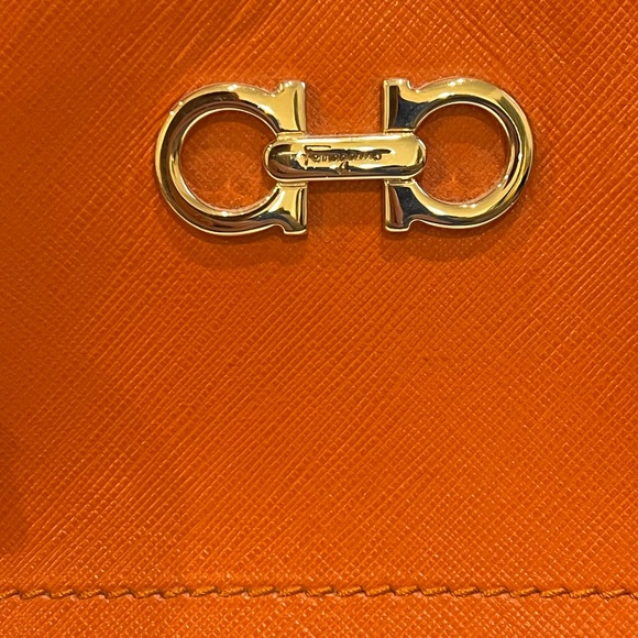 Salvatore Ferragamo: Sofia Leather Bag, Orange. 
Beautiful Bag! - Picture 5 of 7